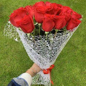21 долландська червона троянда в ІФ фото