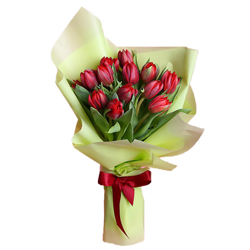Фото товара 15 червоних тюльпанів у зеленій упаковці в Івано-Франківську